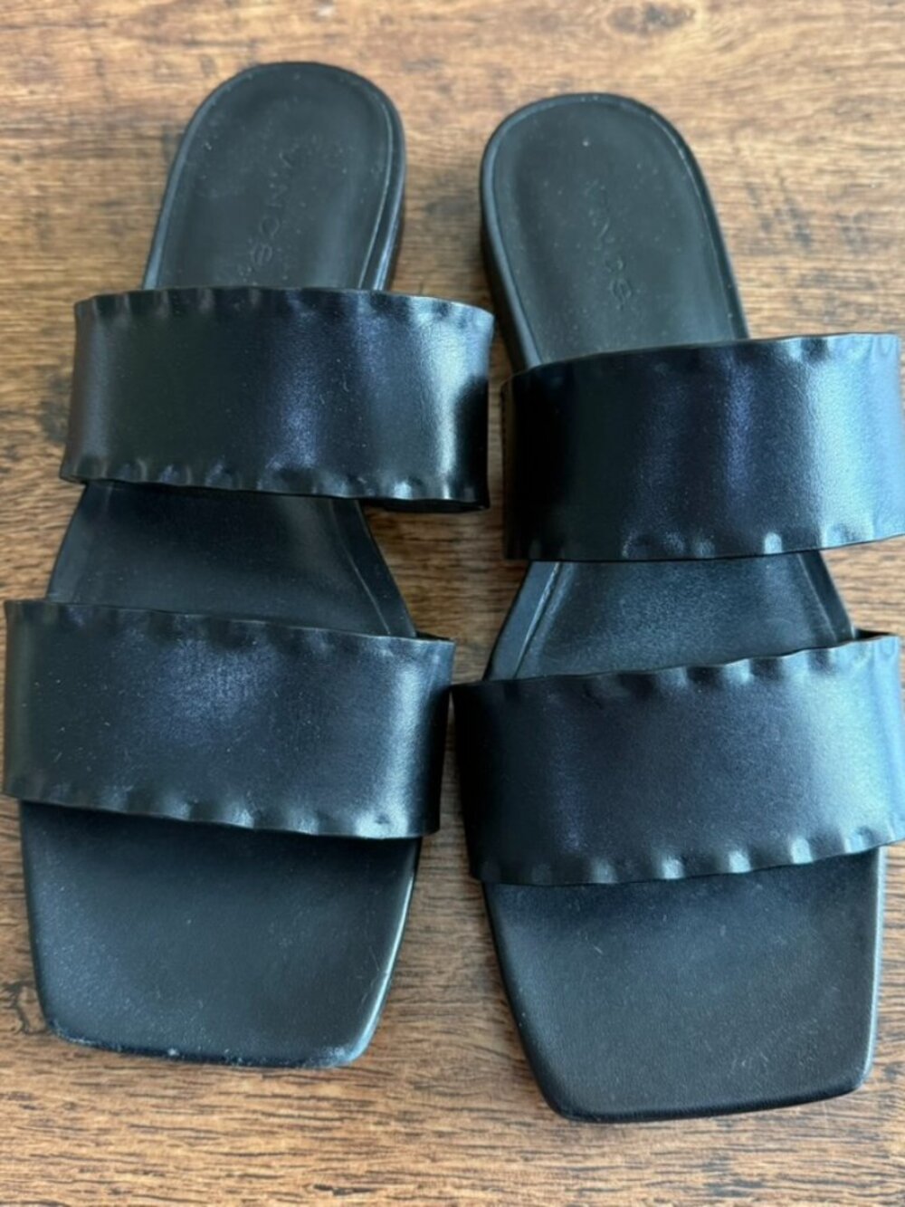 Vince Zofi Mafalda Black Leather Two Strap Sandals Women’s Size 7.5 EU 38 w/Box